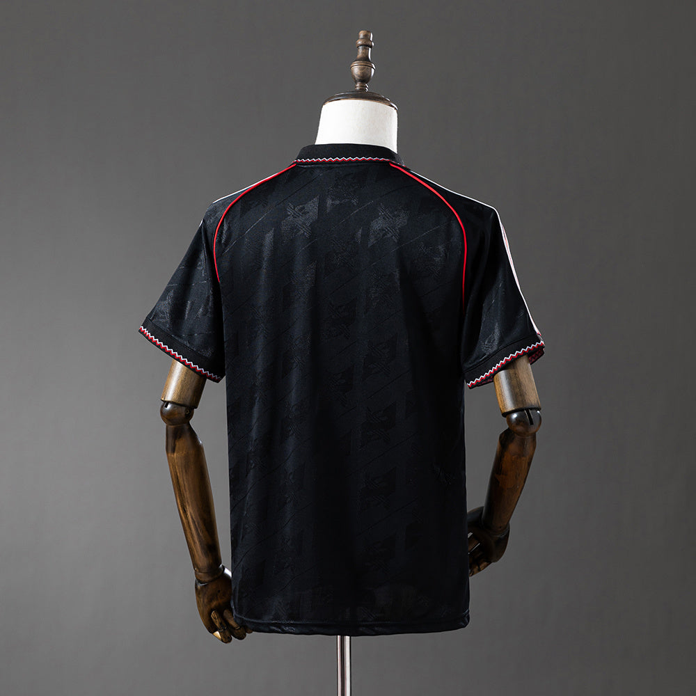 Camisola M-UNITED 2025-26 Edição Especial Versão Adepto