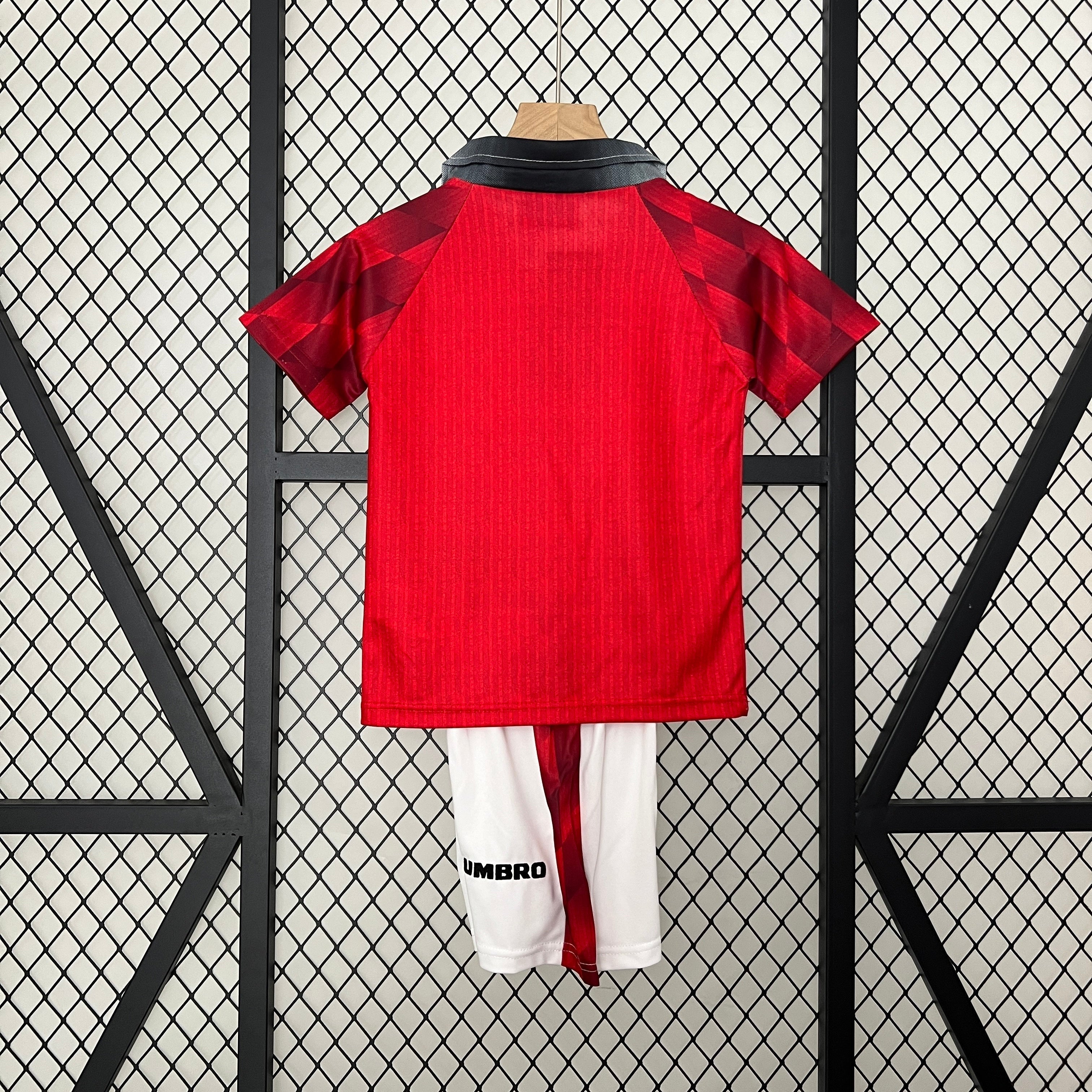 Kit Criança M-UNITED 1996-97 Principal