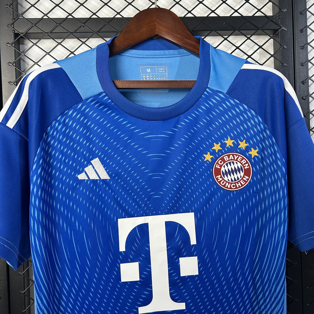 Camisola FC Bayern Munique 2025-26 Guarda-Redes Versão Adepto