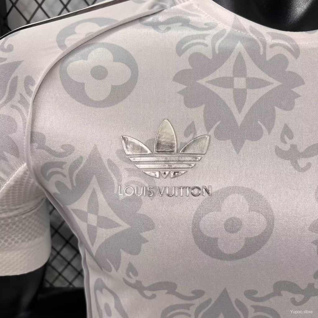 Camisola Real Madrid CF 2025-26 Edição LV Versão Jogador