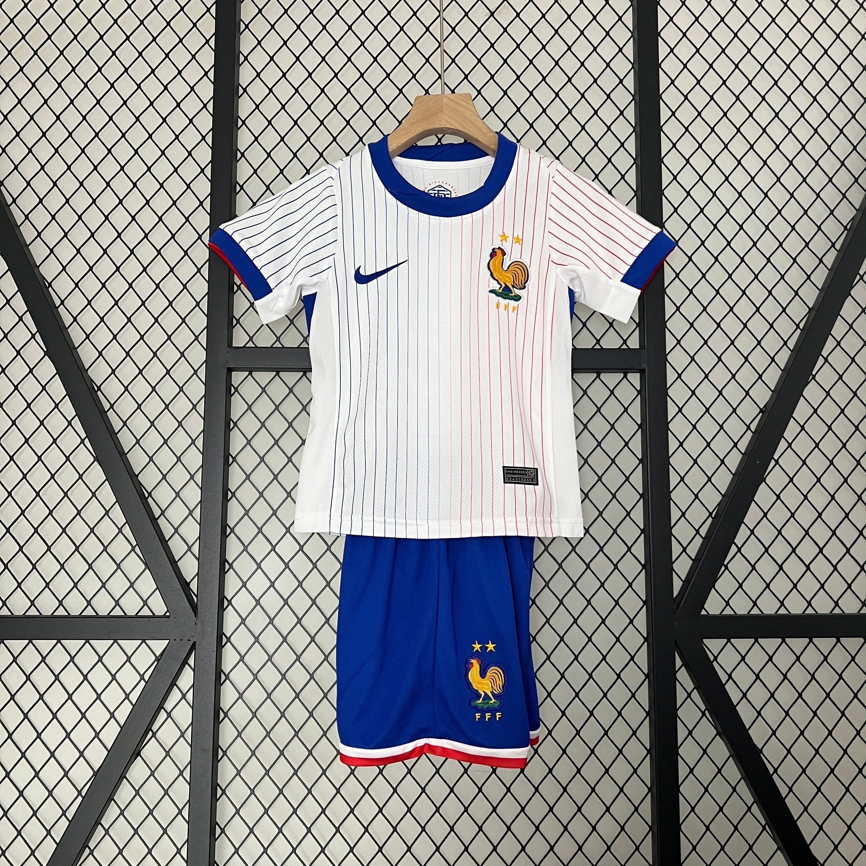 Kit Criança França 2024 Alternativo