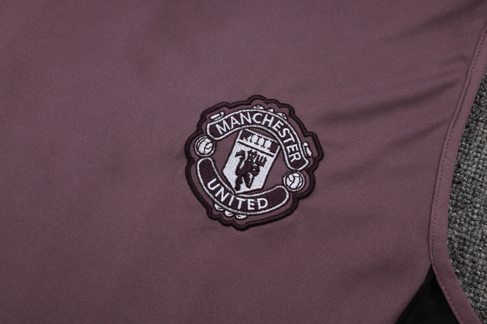 Kit Treino Manga Cava M-UNITED 2025-26