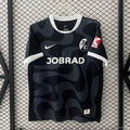 Camisola SC Freiburg 2025-26 Alternativa Preta Versão Adepto