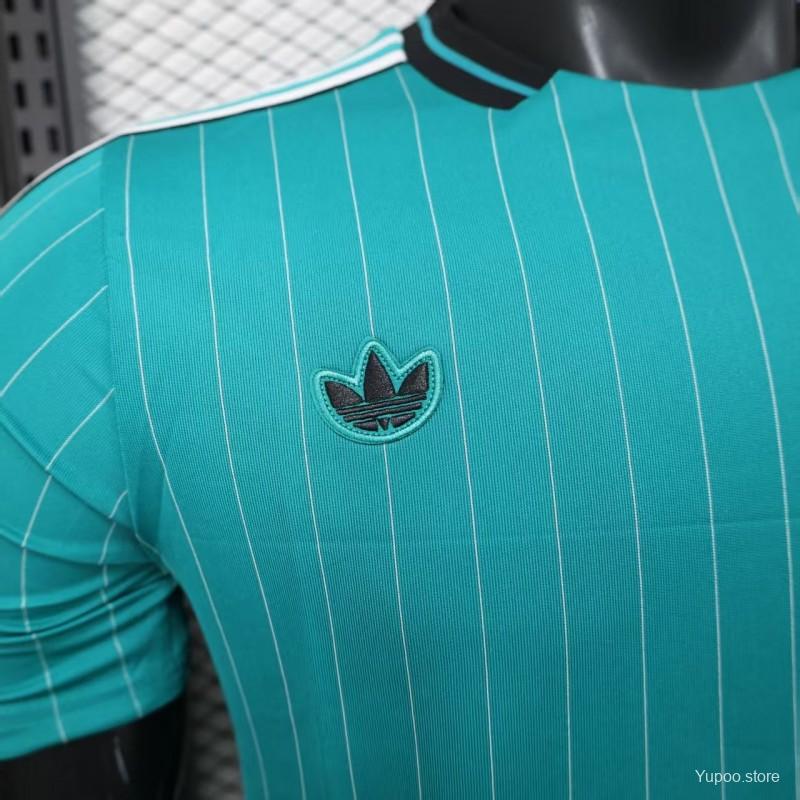 Camisola LIV 2025-26 Icon Range Travel Versão Jogador