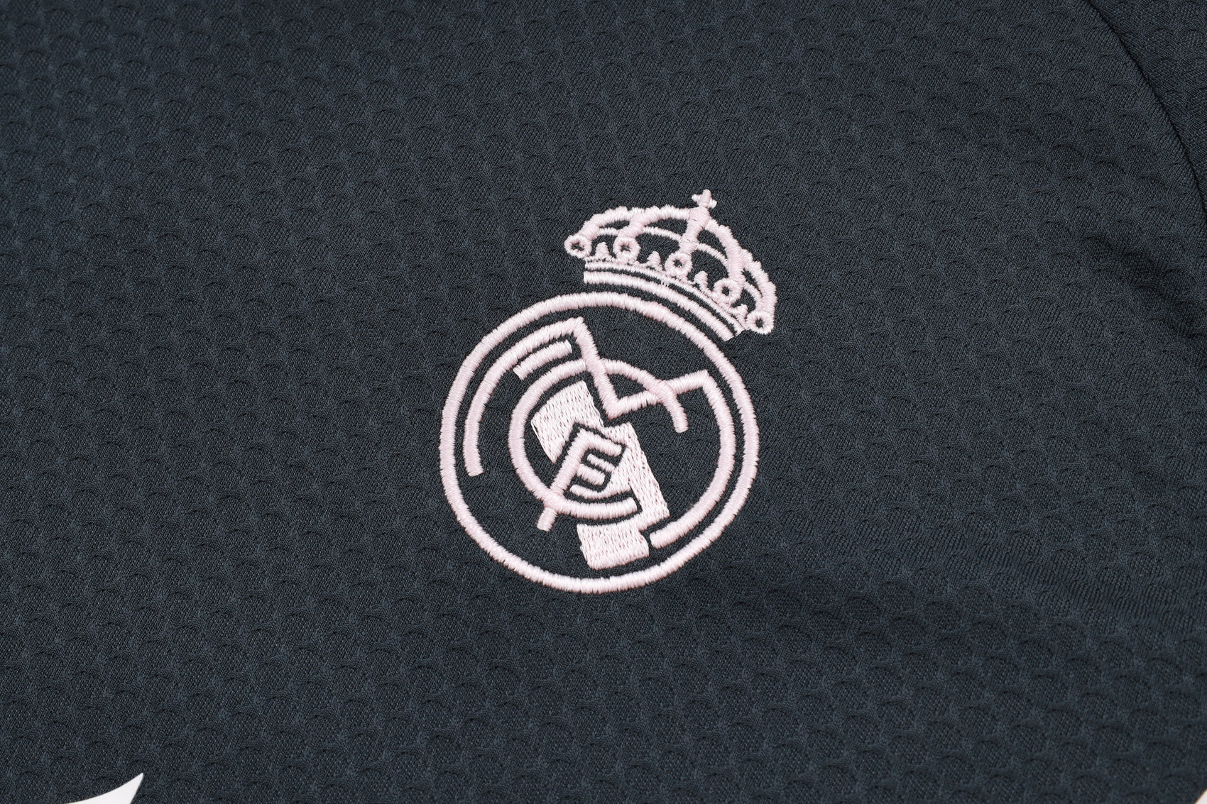 Kit Treino Camisola Real Madrid CF 2025-26