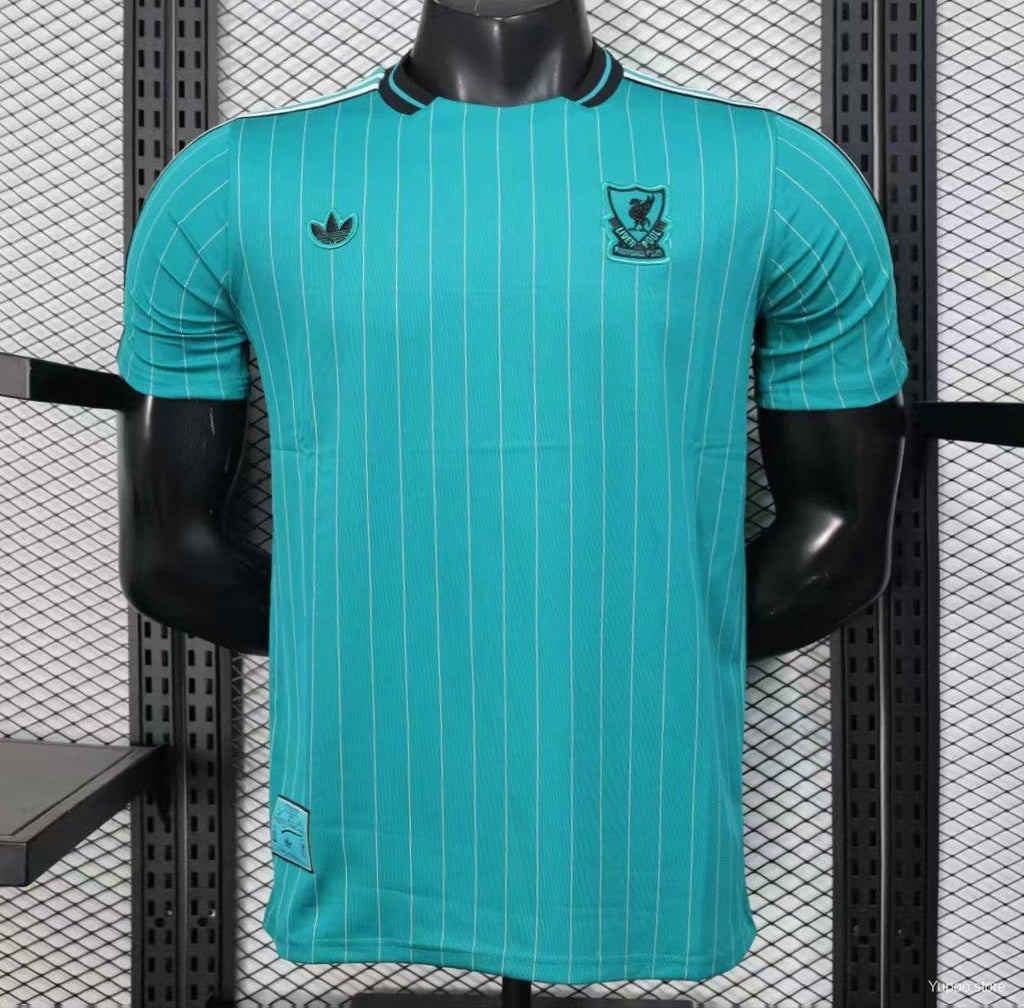 Camisola LIV 2025-26 Icon Range Travel Versão Jogador