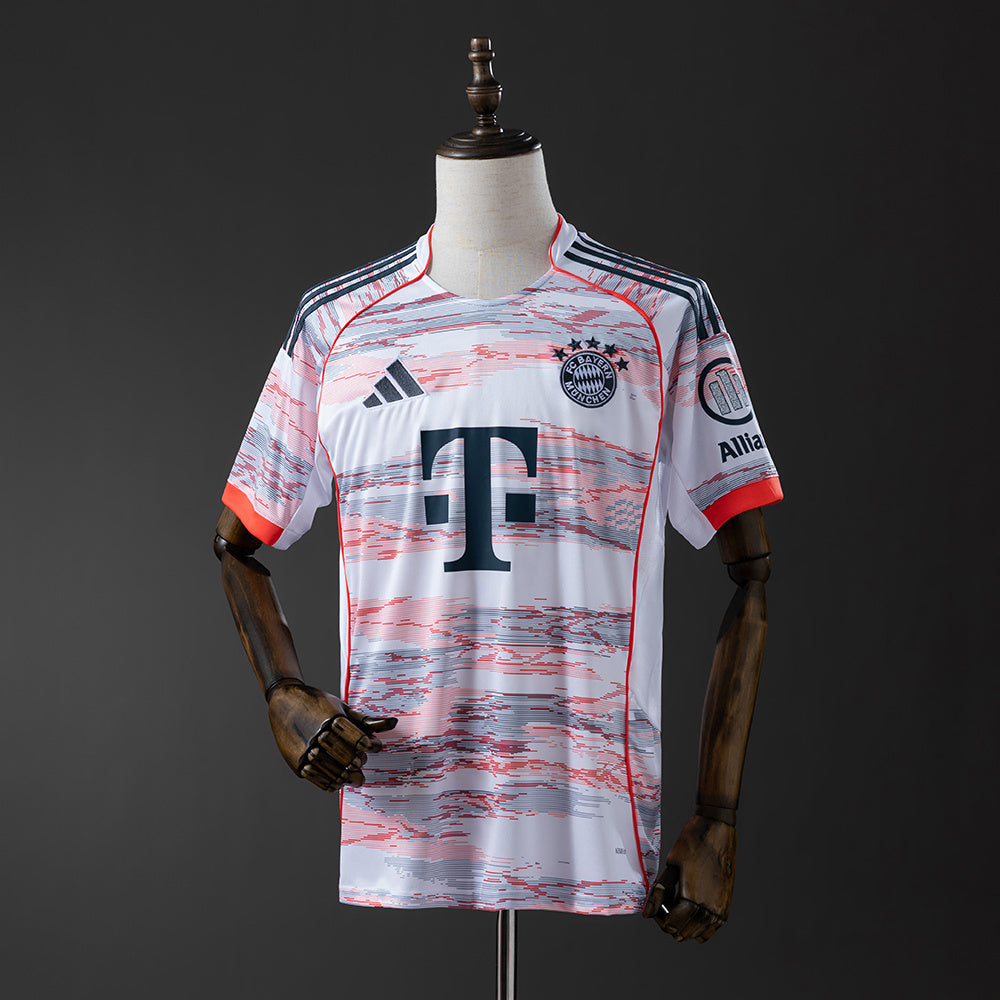 Camisola FC Bayern Munique 2025-26 Alternativa Creme Versão Adepto