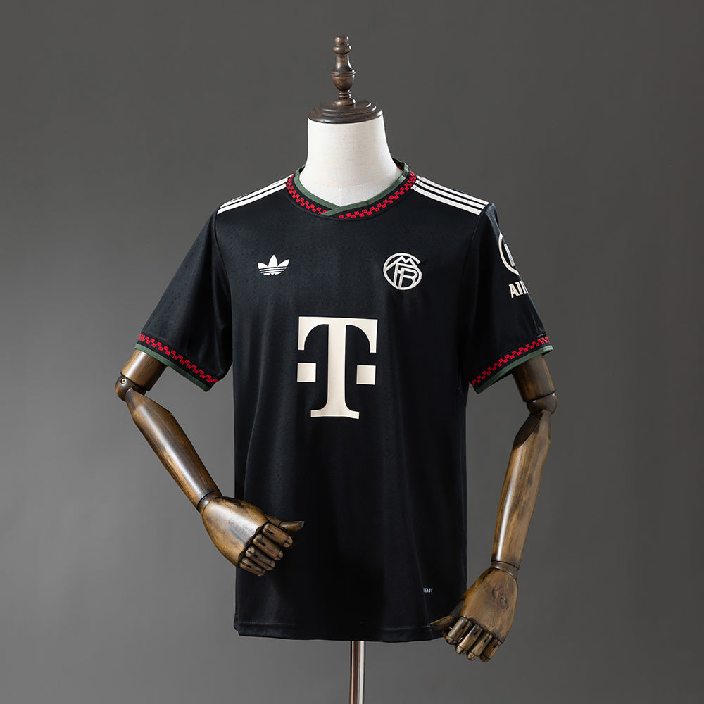 Camisola FC Bayern Munique 2025-26 Alternativa Preta Versão Adepto