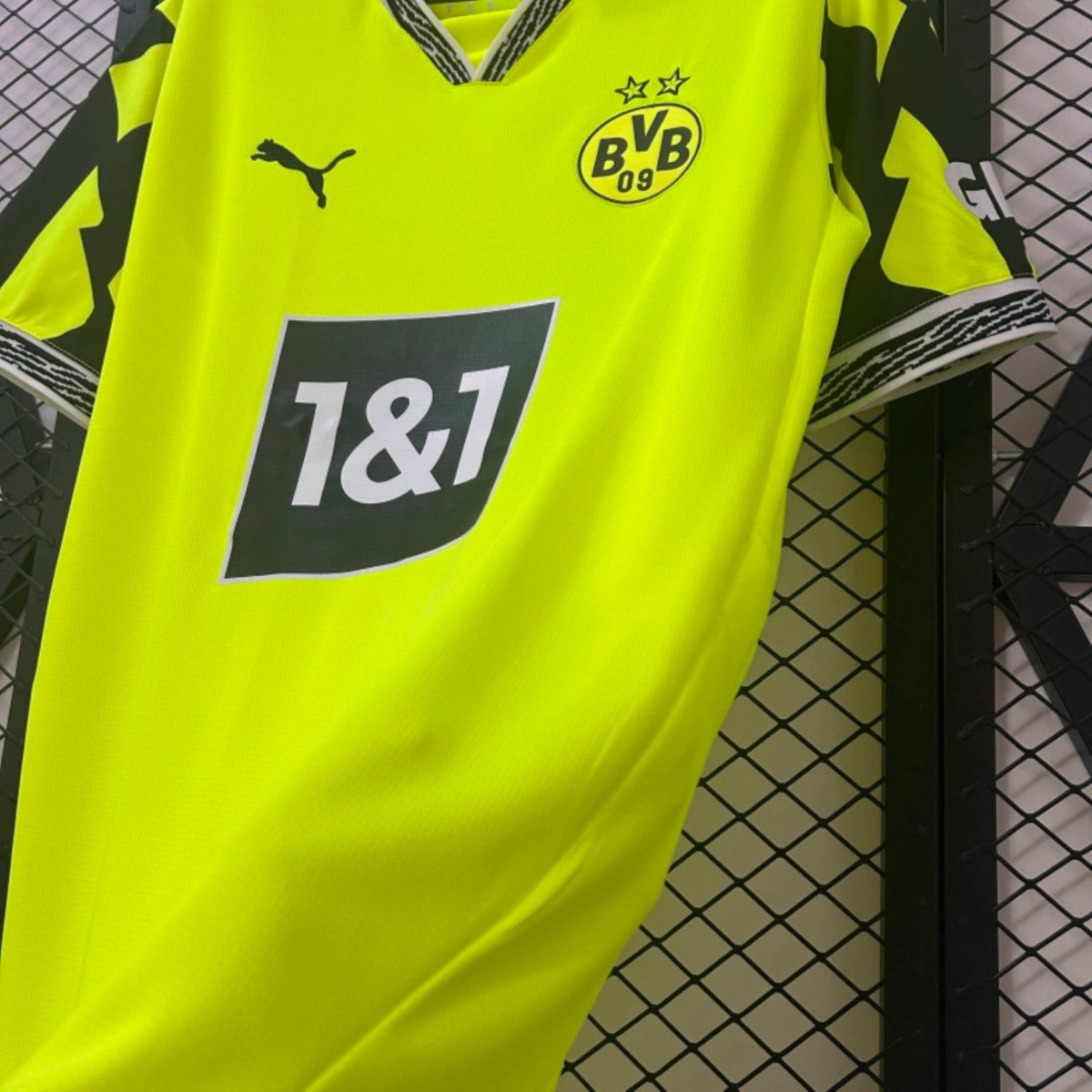 Camisola Borussia Dortmund 2025-26 Edição Especial Versão Adepto