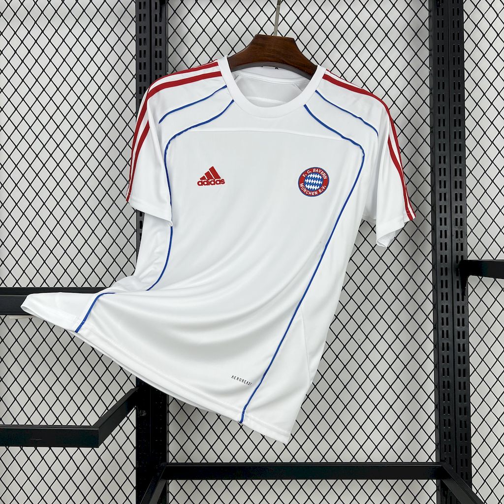 Camisola FC Bayern Munique 2025-26 Edição Especial Versão Adepto