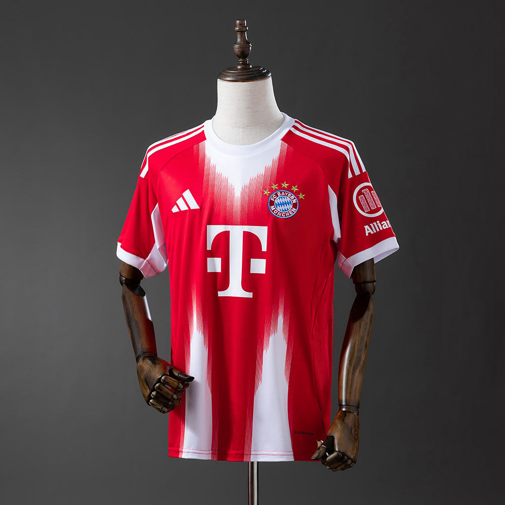 Camisola FC Bayern Munique 2025-26 Principal Versão Adepto