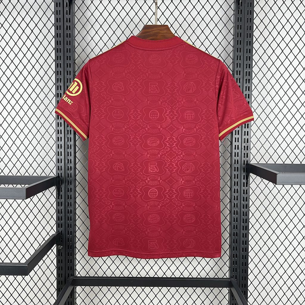 Camisola FC Bayern Munique 2025-26 Edição 125º Aniversario Beckenbauer Cup Versão Adepto