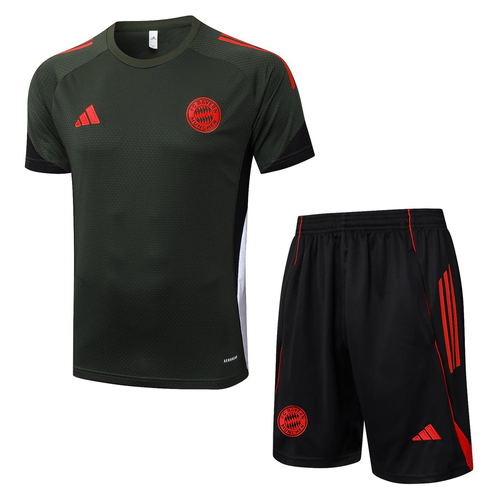 Kit Treino Camisola FC Bayern Munique 2025-26