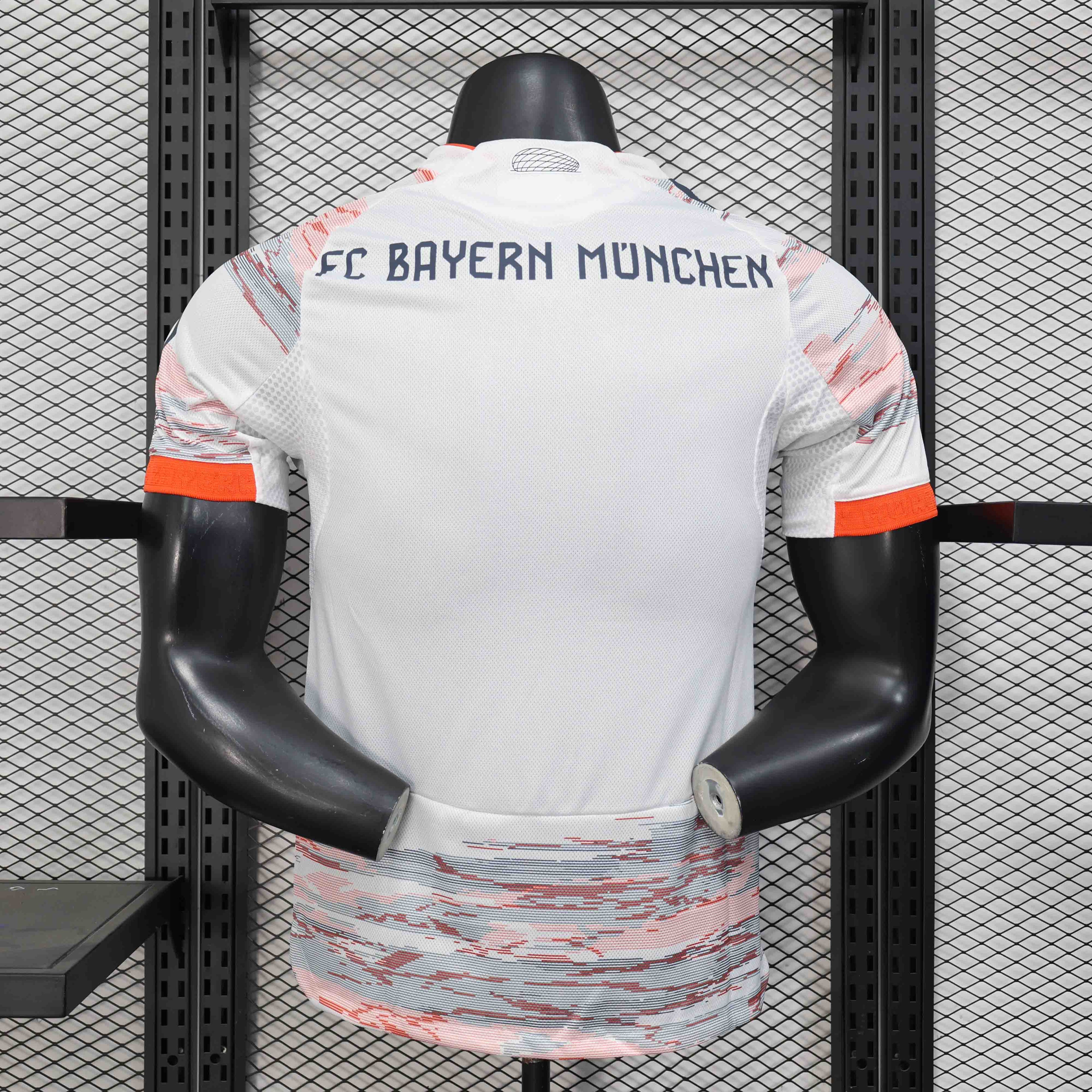Camisola FC Bayern Munique 2025-26 Alternativa Creme Versão Jogador