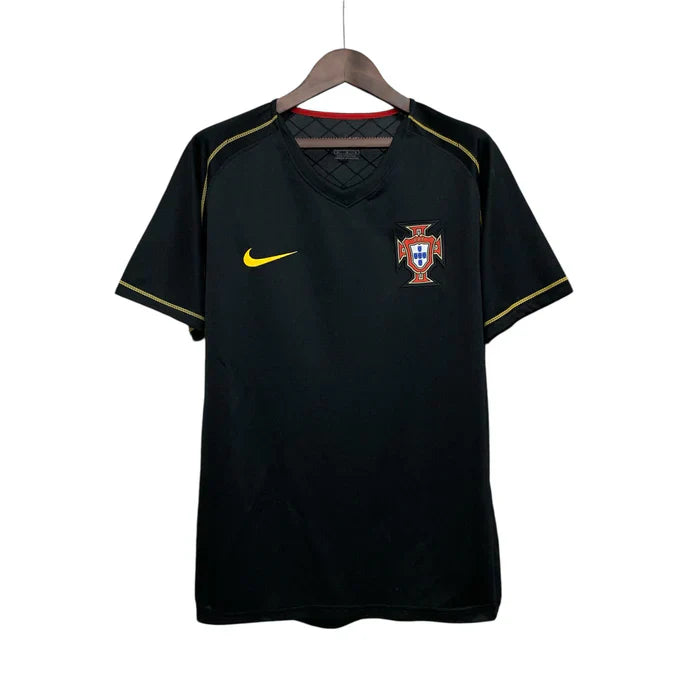 Camisola Portugal Preta Titular Retrô 2006
