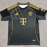 Camisola FC Bayern Munique 2025-26 Edição Especial Versão Adepto