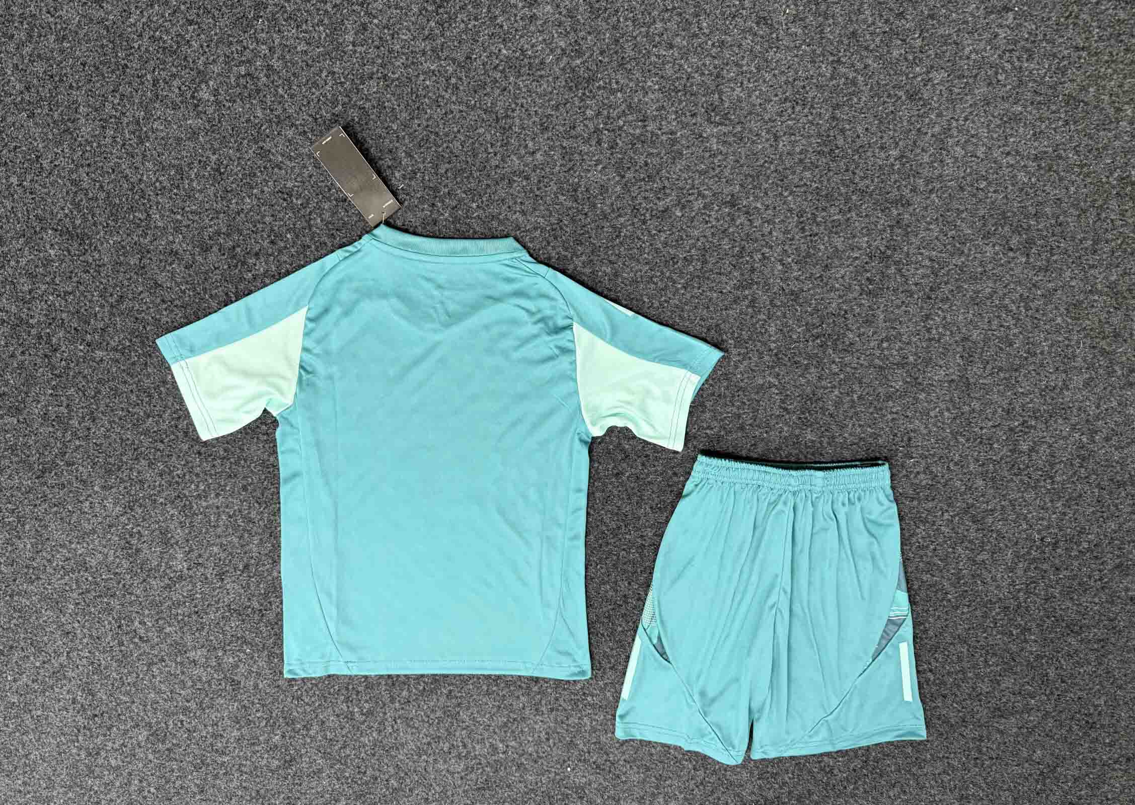 Kit Criança Cruzeiro EC 2025-26 Treino