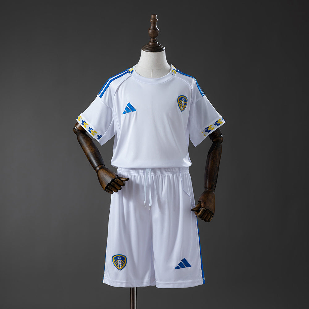 Kit Criança Leeds-U 2025-26 Principal