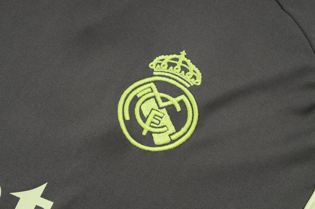 Kit Treino Camisola Real Madrid CF 2025-26