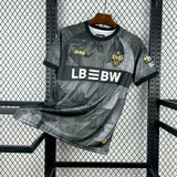 Camisola VfB Estugarda 2025-26 Alternativa Preta Versão Adepto
