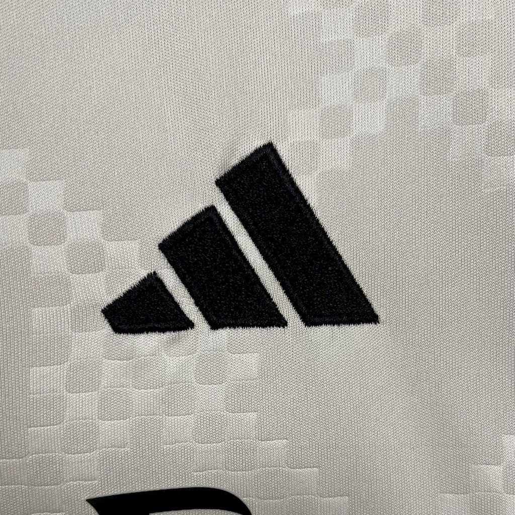 Kit Criança SLB 2025-26 Alternativo Beje