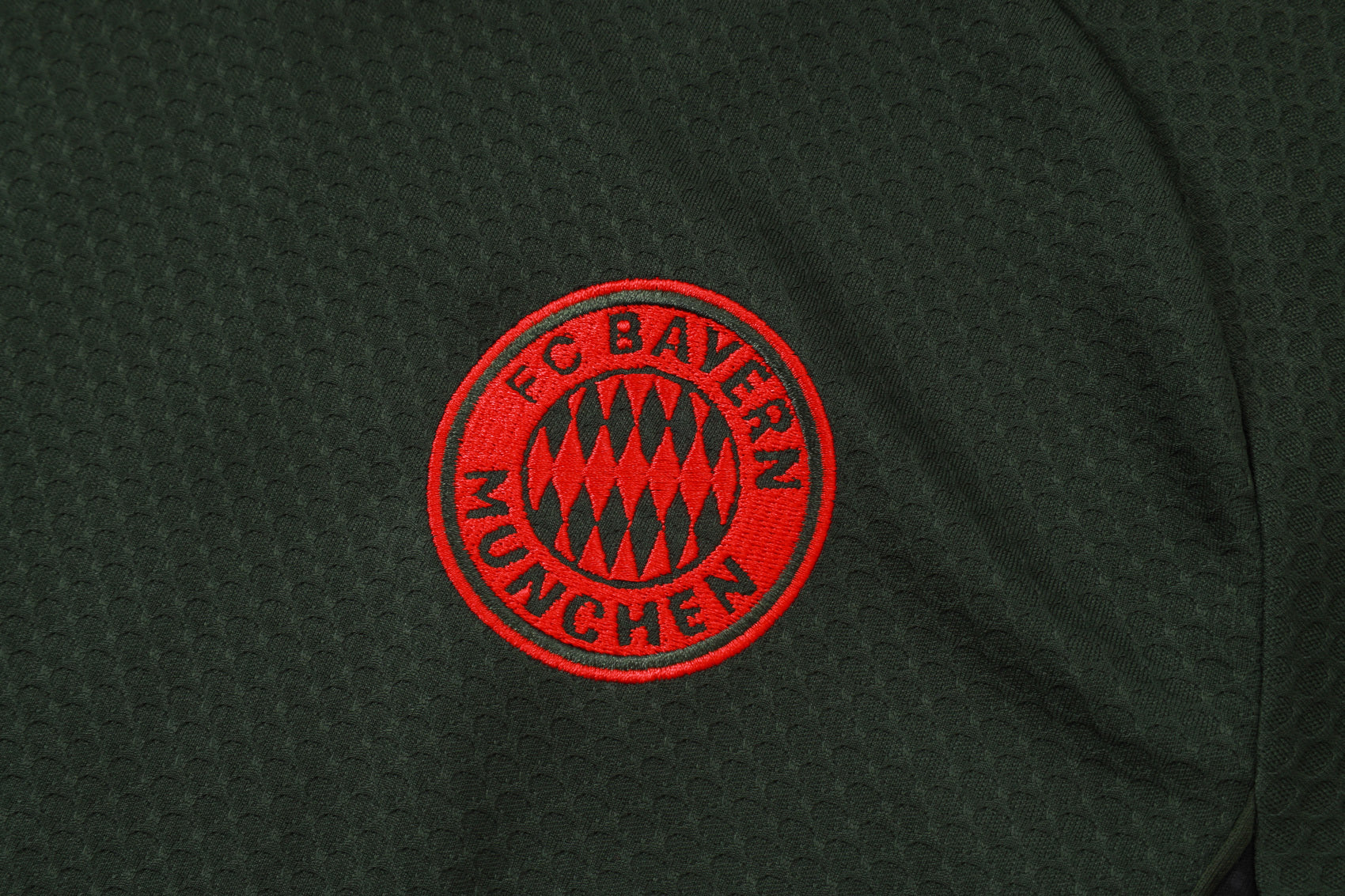Kit Treino Camisola FC Bayern Munique 2025-26