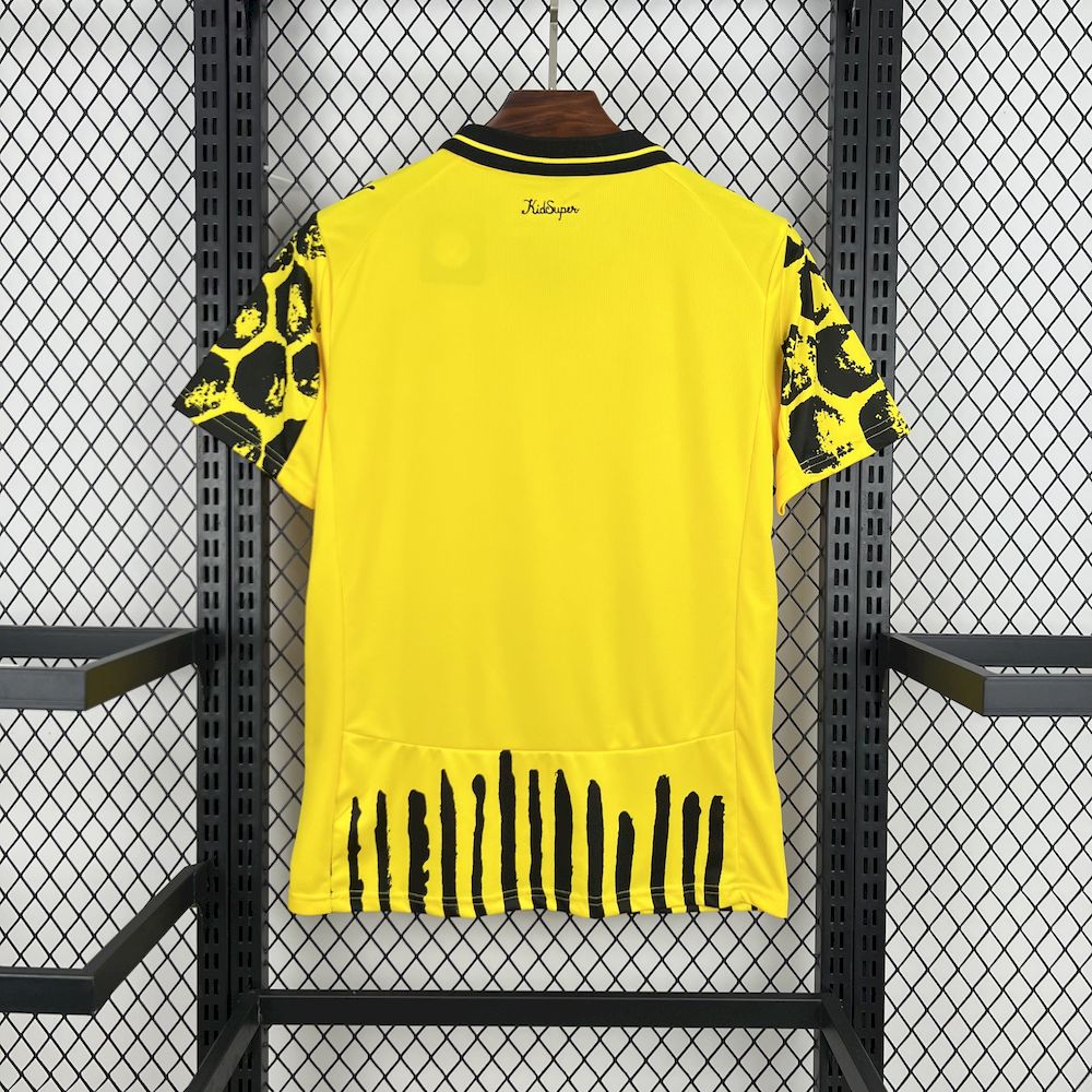Camisola Borussia Dortmund 2025-26 Ediçao Especial Versão Adepto