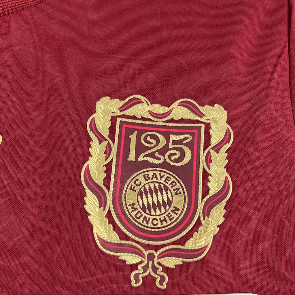 Camisola FC Bayern Munique 2025-26 Edição 125º Aniversario Beckenbauer Cup Versão Adepto