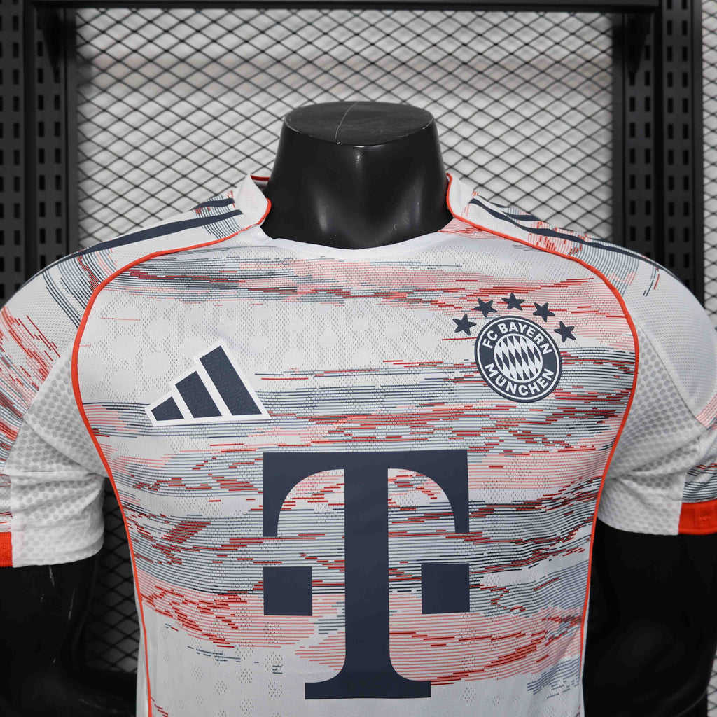 Camisola FC Bayern Munique 2025-26 Alternativa Creme Versão Jogador