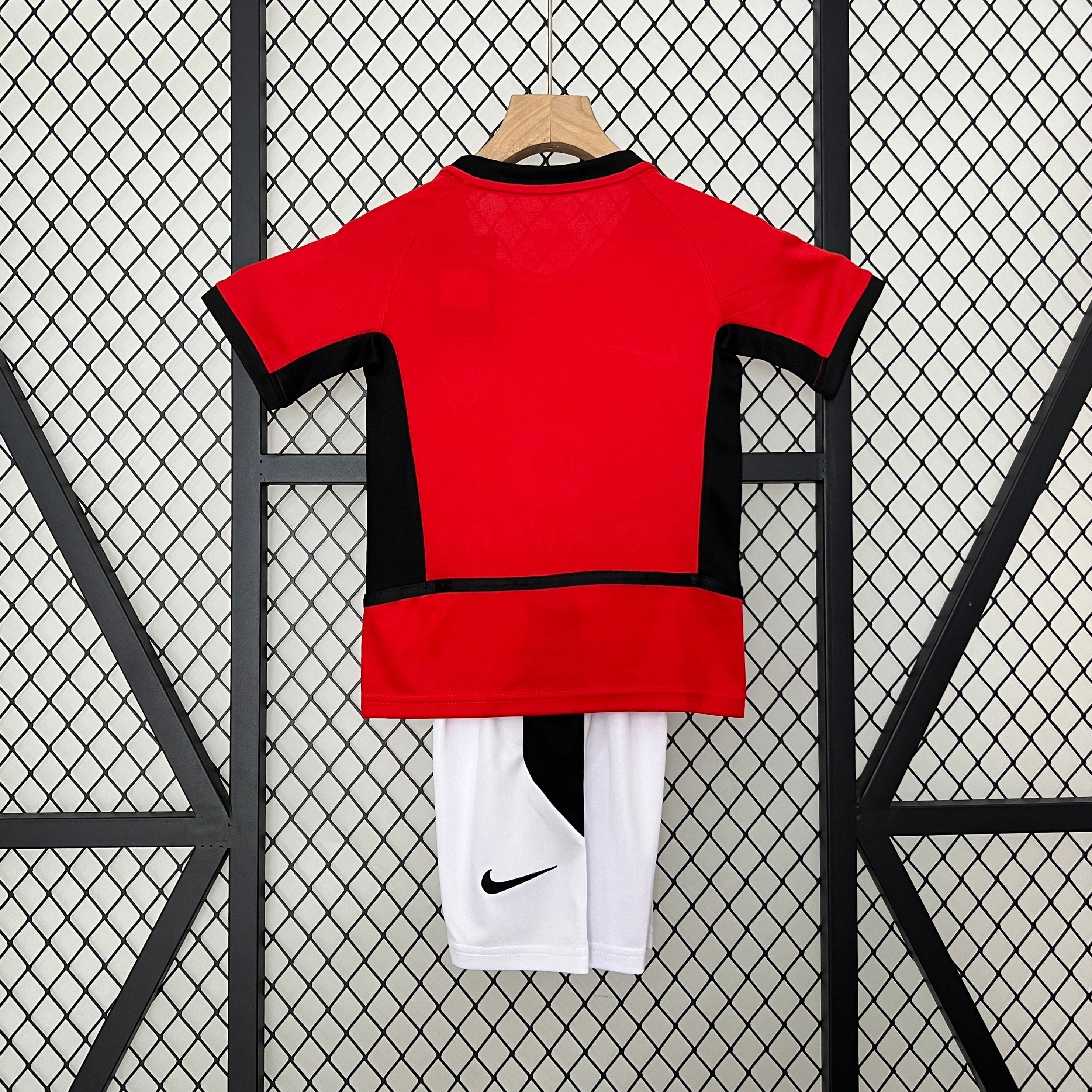 Kit Criança M-UNITED 2003-04 Principal