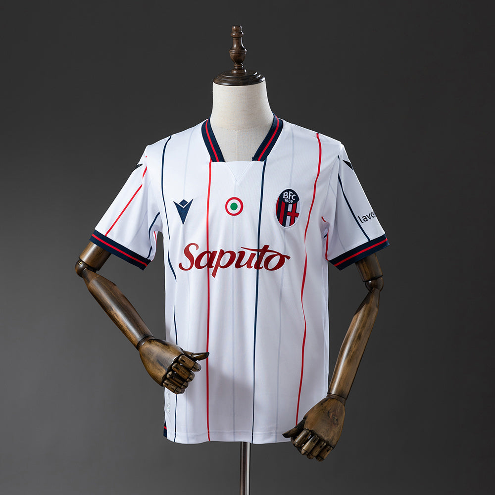 Camisola Bologna FC 2025-26 Alternativa Branca Versão Adepto